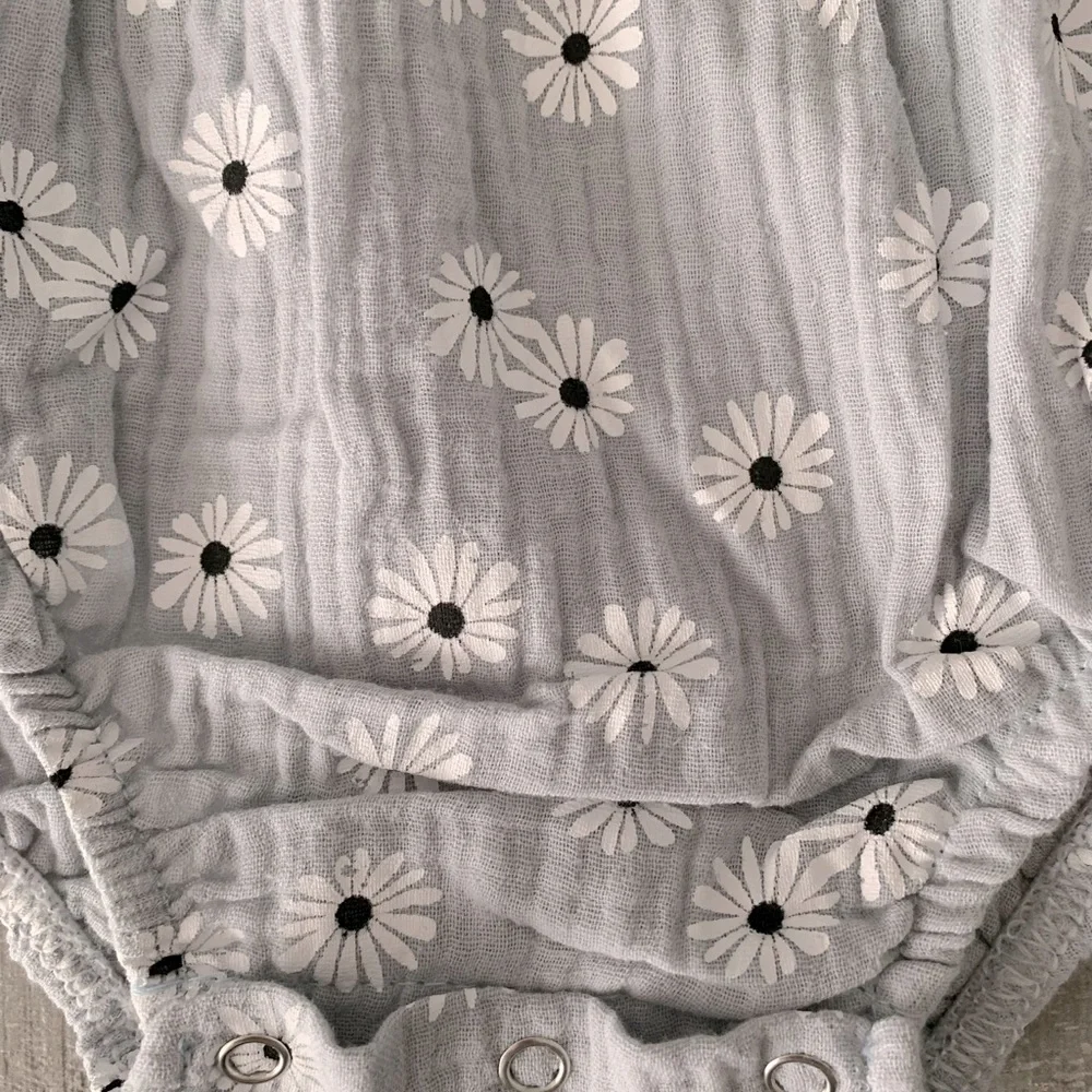 Floral Ruffled Spring Romper - Picture 4 of 4
